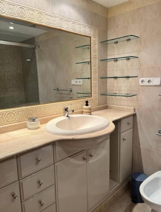 Apartamento En La Nogalera Torremolinos Luaran gambar